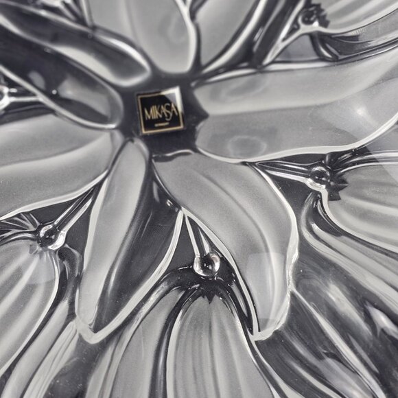 Mikasa Tulip Satin Frosted Flower Glass Crystal Dish Platter Heavy Centerpiece‎ - Picture 9 of 13